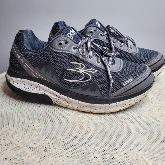 Gdefy Gravity Defyer Black White Gray Mighty Walk Womans Platform Sneakers 9.5 - Picture 1 of 8